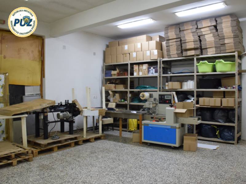 Slika /PU_ZG/slike/2018/duhan 2311.2018/duhan 004.JPG